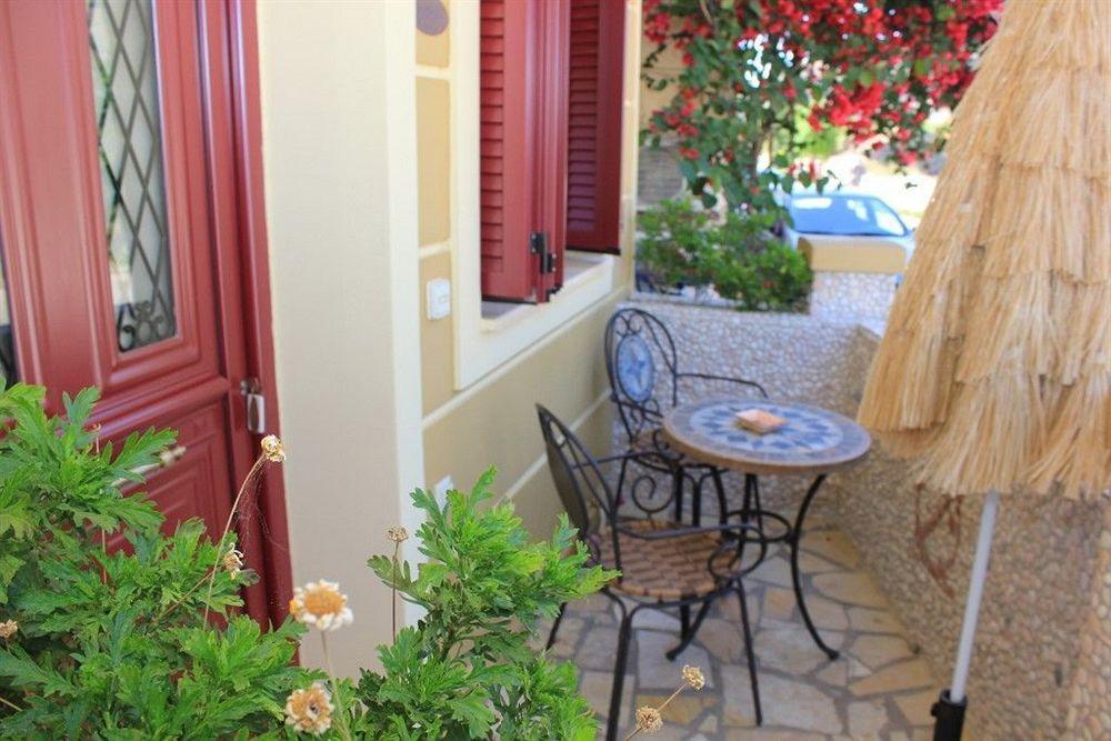 Greka Ionian Suites Айя-Евфимия Экстерьер фото