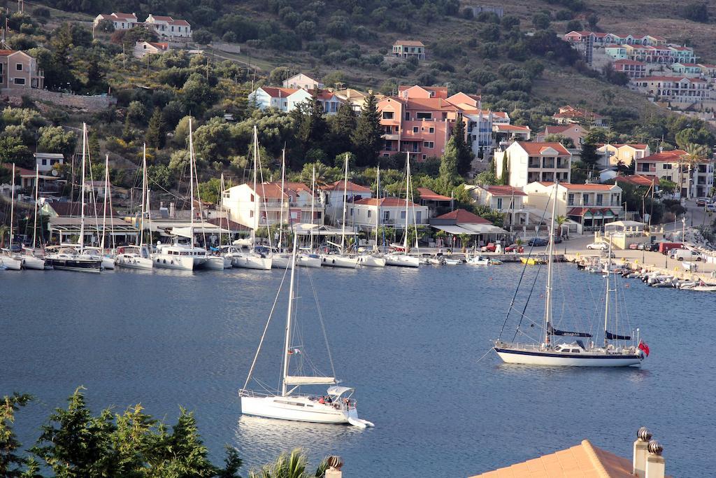 Greka Ionian Suites Айя-Евфимия Экстерьер фото