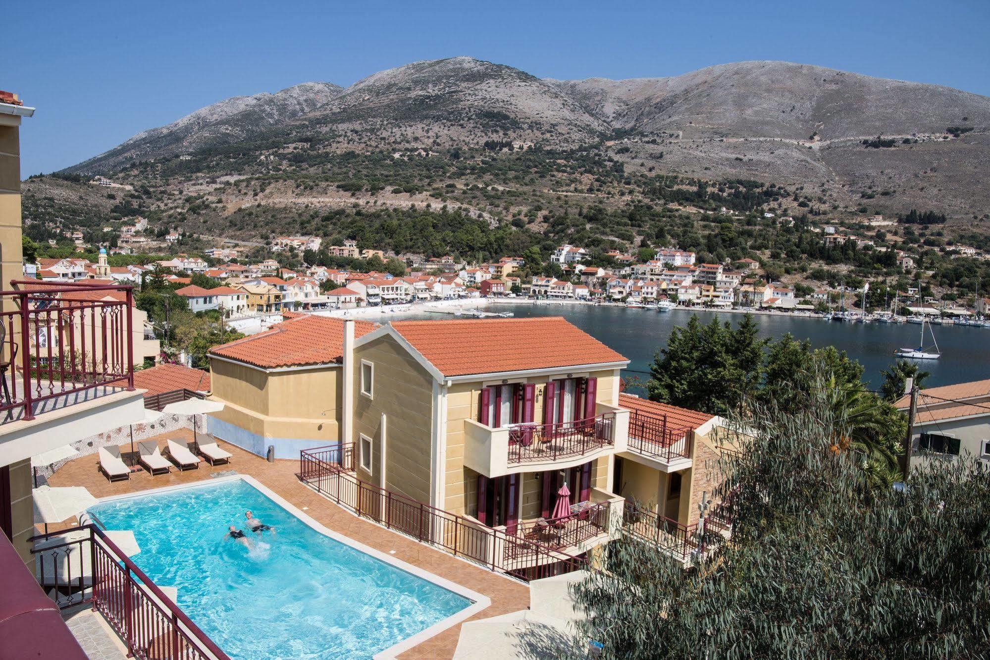 Greka Ionian Suites Айя-Евфимия Экстерьер фото